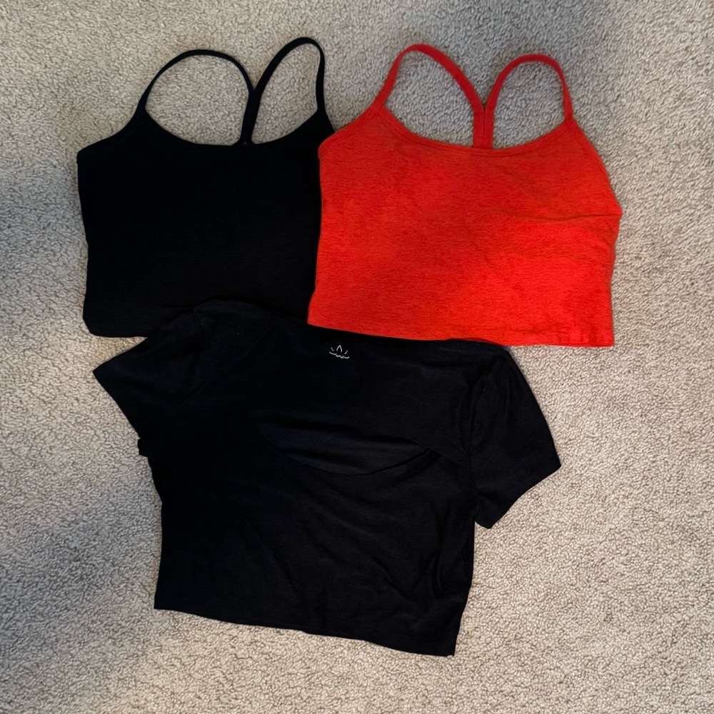 Beyond Yoga Red and Black Crop Top Bundle